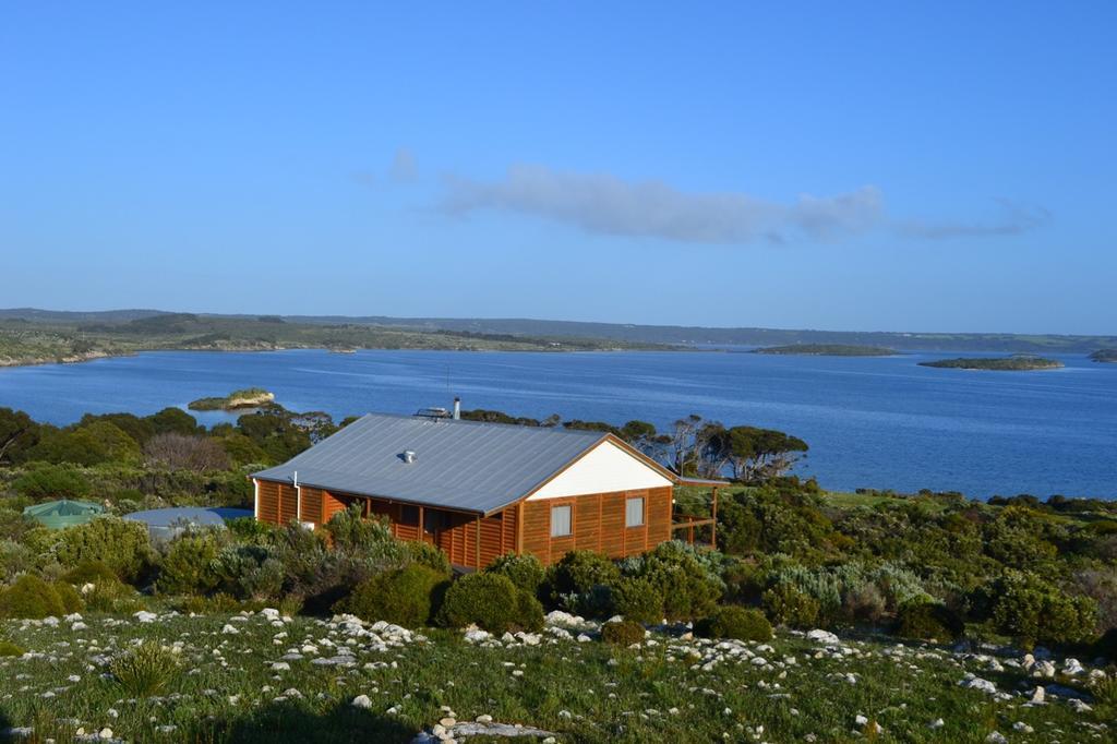 Вілла Pelican Lagoon Cabin Екстер'єр фото