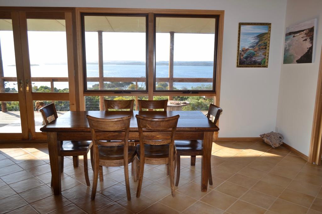 Вілла Pelican Lagoon Cabin Екстер'єр фото